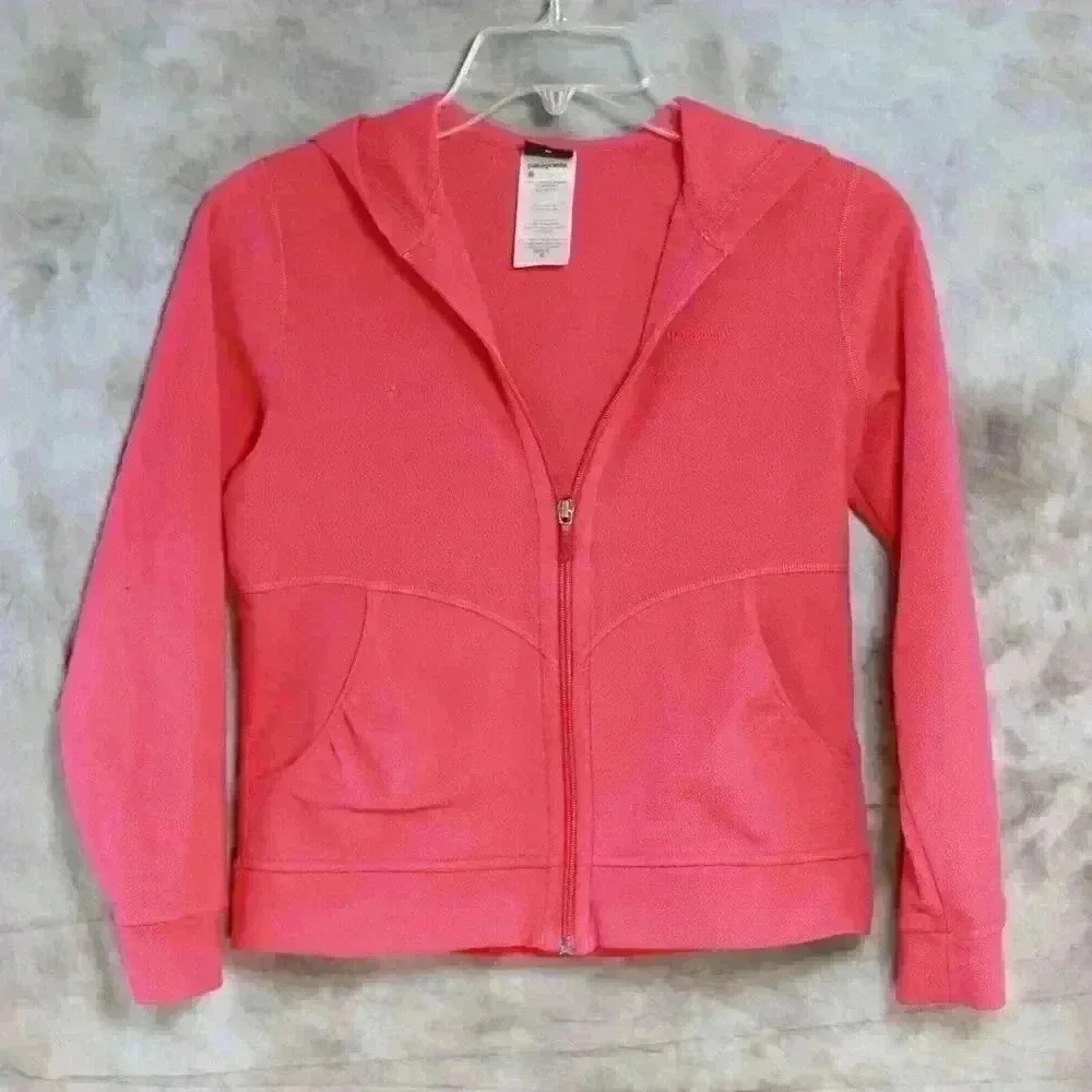 Girls Patagonia Size M Pink lightweight fleece hooded jacket with pockets